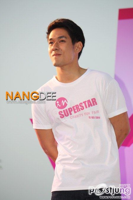 อ๋อม อรรคพันธ์...หล่อ น่ารัก อ่ะ !