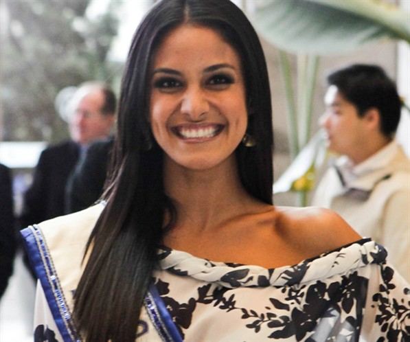 MissCosta Ricaถ้าได้เป็นMU2O11