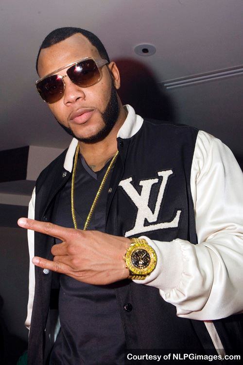 มาฟังเพลงใหม่!!!! จาก Flo Rida กับเพลงที่มีชื่อว่า “Parapapa' (Final Version) 2011”