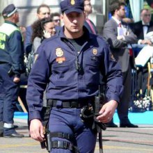 ตำรวจที่ไหนไม่รู้ แอบตุง