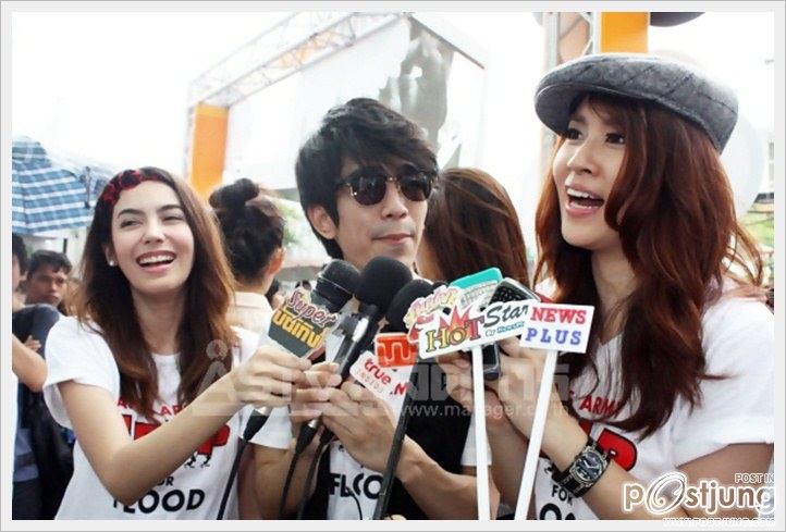 เชียร์...น่าร๊ากกกๆๆๆ อ่ะ ^^