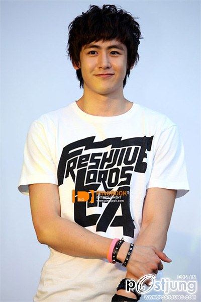 รูป นิชคุณ...น่าร๊ากกก อ่ะ :)))