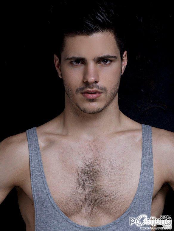 หล่อเข้มจัดสักซี๊สสส