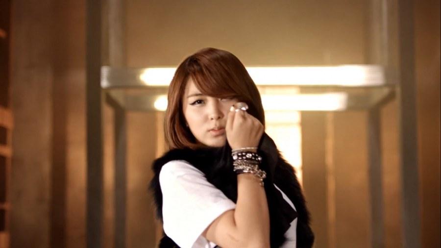 4 Minute Girl Ready Go (Japanese Ver.)