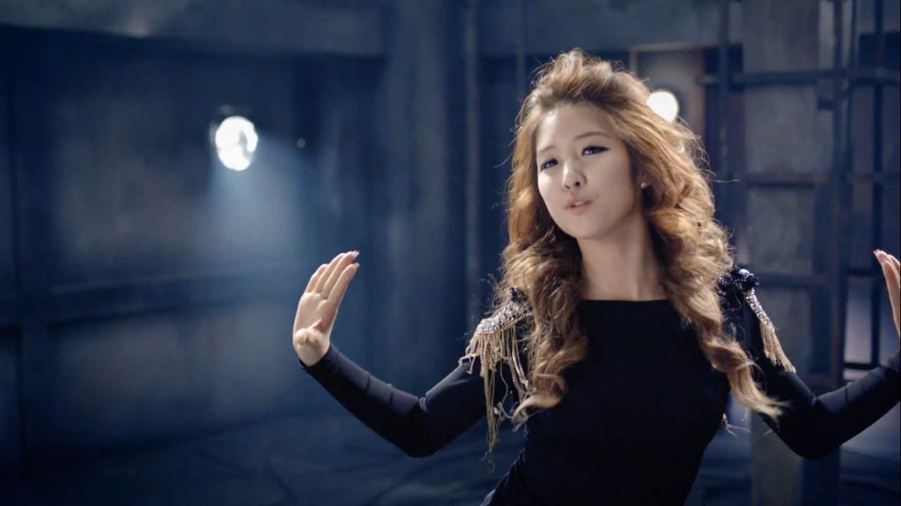 4 Minute Girl Ready Go (Japanese Ver.)