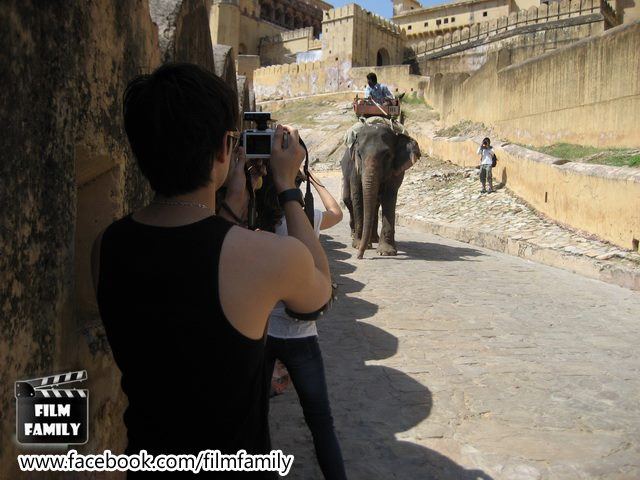 ฟิล์ม-รัฐภูมิ เบี้องหลังถ่ายแบบนิตยสาร honeymoon + travel @ อินเดีย