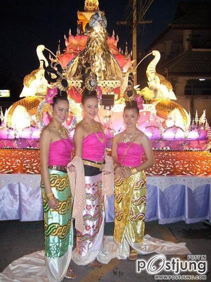 รวบรวมชุดเดินขบวนลอยกระทง มช.ปี 2548-2554