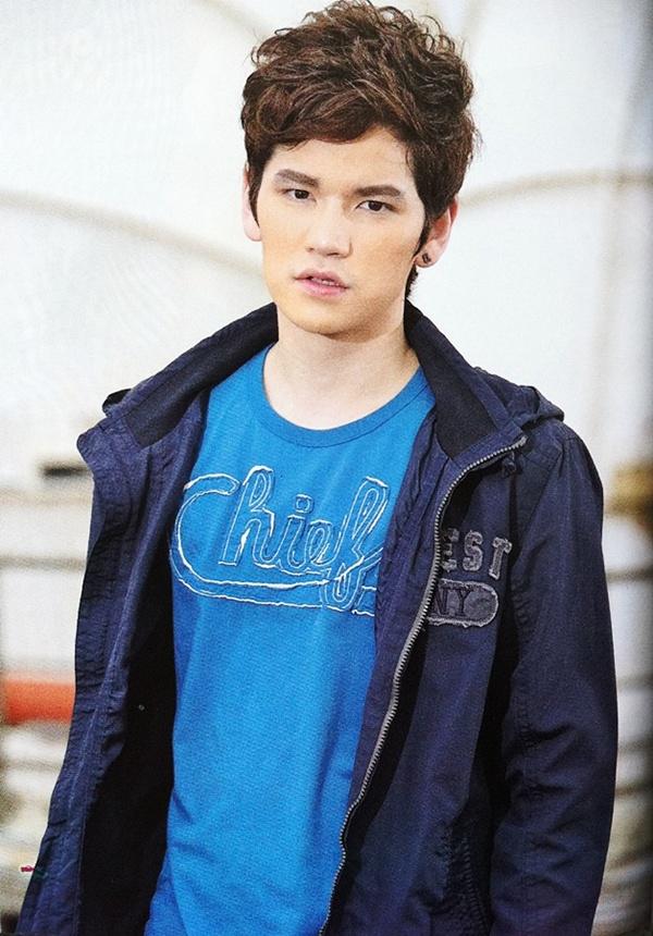 AF8 @ ขวัญเรือน no.960 November 2011