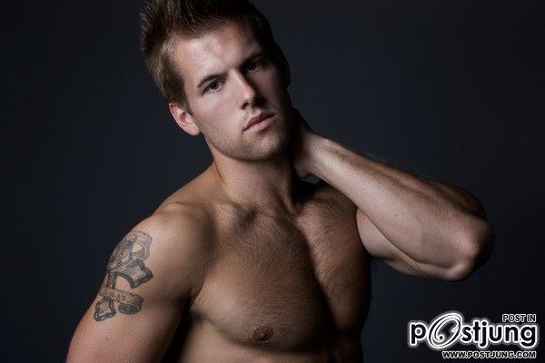 หนุ่มหล่อๆ