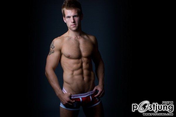 หนุ่มหล่อๆ