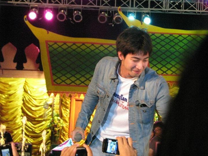 โตโน่ งานวันลอยกระทง @ จ.พิษณุโลก