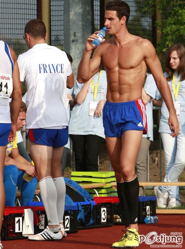 ภาพหลุดนักกีฬาหรือตั้งใจหลุด