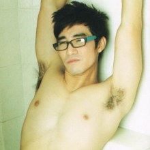 ตามหนุ่มคนนี้ดีดีแซ่บๆ