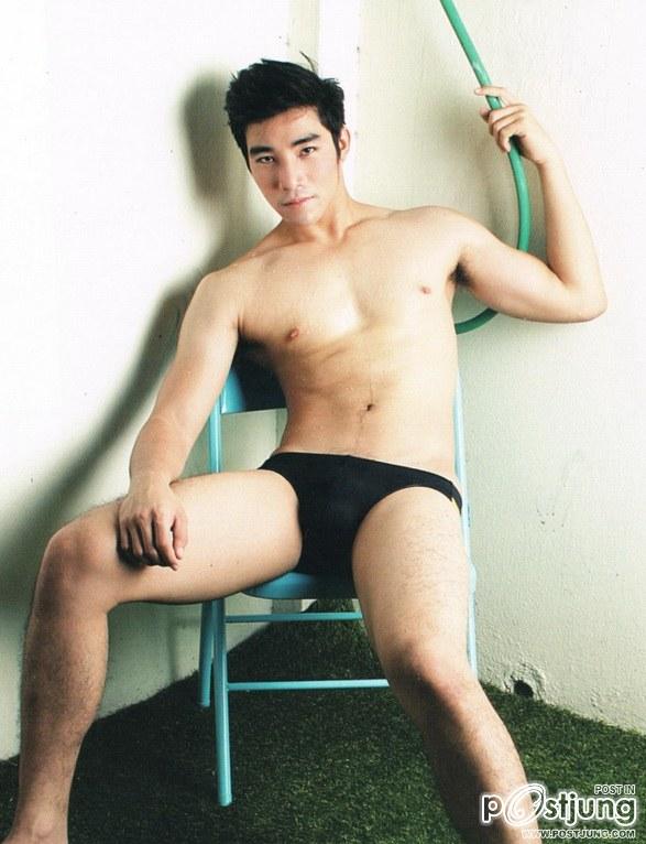 ตามหนุ่มคนนี้ดีดีแซ่บๆ