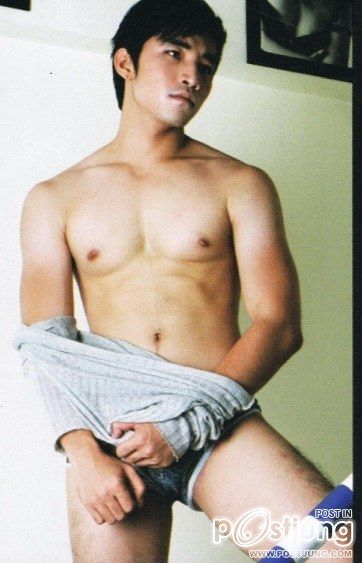 ตามหนุ่มคนนี้ดีดีแซ่บๆ