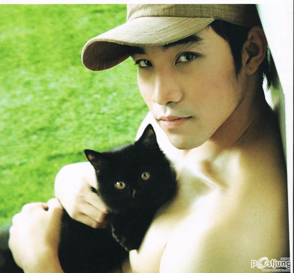 ตามหนุ่มคนนี้ดีดีแซ่บๆ