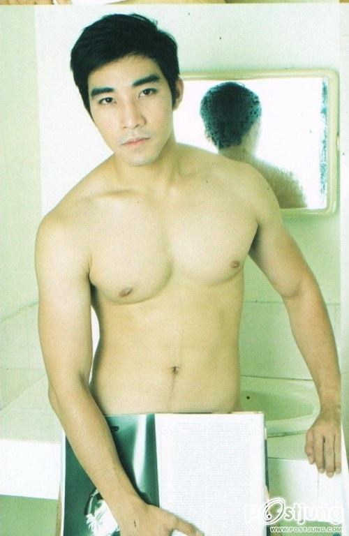 ตามหนุ่มคนนี้ดีดีแซ่บๆ