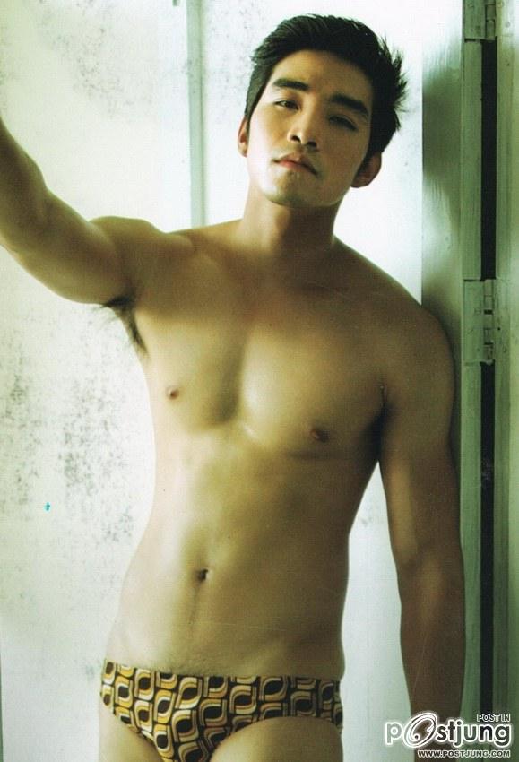 ตามหนุ่มคนนี้ดีดีแซ่บๆ