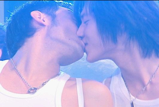 น่ารัก + แซ่บ