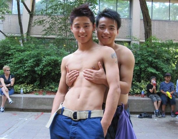 น่ารัก + แซ่บ