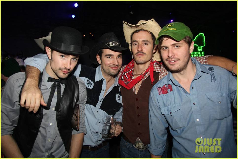 เธอคนนี้จัดงานเลี้ยงวันเกิดได้ สุดเสียว&hellip;สุดเหวี่ยงมาก