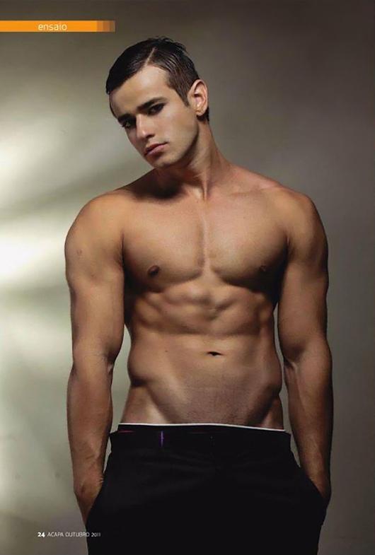 Muriel Vilela and Paulo Fusetto for A Capa