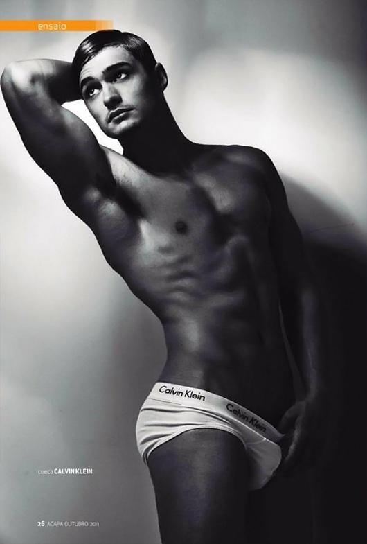 Muriel Vilela and Paulo Fusetto for A Capa