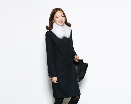 แฟชั่น ผ้าพันคอขนเฟอร์นุ่ม ๆ สไตล์คุณหนูไฮโซ