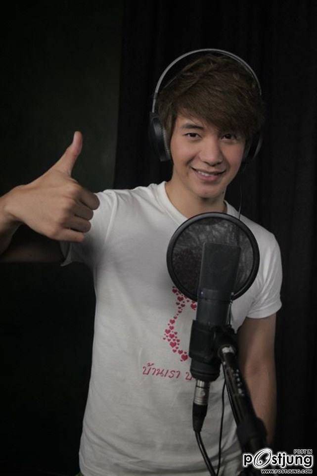 ศิลปิน-ดารา ร่วมส่งพลังใจสู้ภัยน้ำท่วม ผ่านบทเพลงแห่งความสามัคคี &ldquo;บ้านเรา บ้านพ่อ&rdquo;