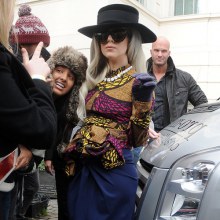 Lady Gaga กับชุดลายที่ London