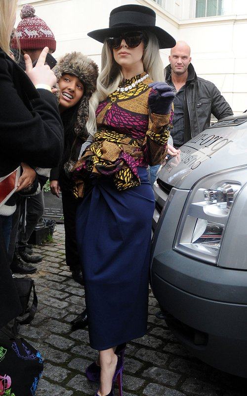 Lady Gaga กับชุดลายที่ London