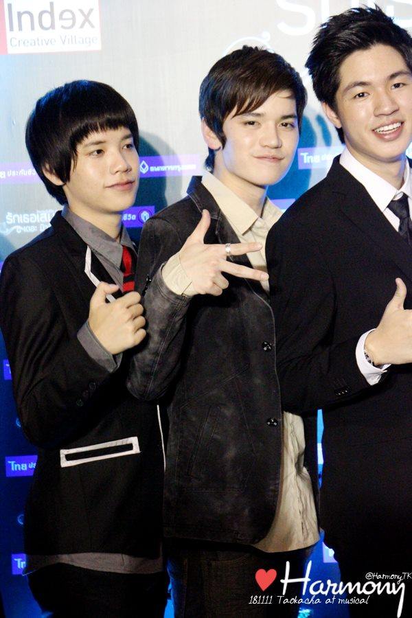 เต๋า & Friend AF ร่วมชมละครเวที รักเธอเสมอ The Musical