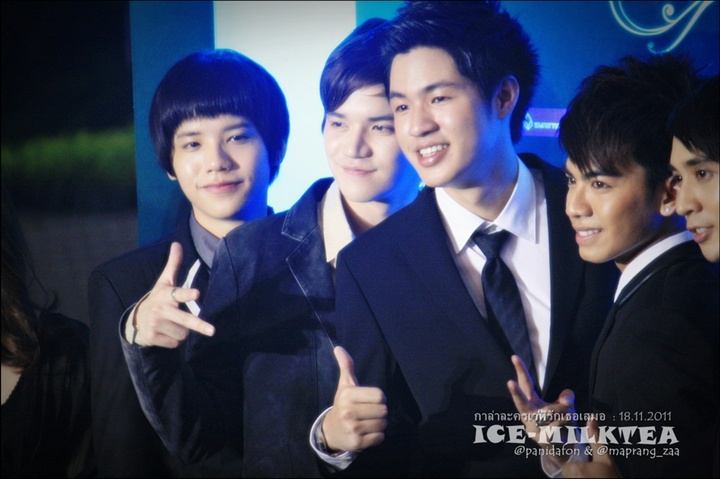 เต๋า & Friend AF ร่วมชมละครเวที รักเธอเสมอ The Musical