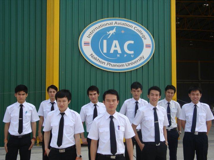 หนุ่มๆนักบิน IAC