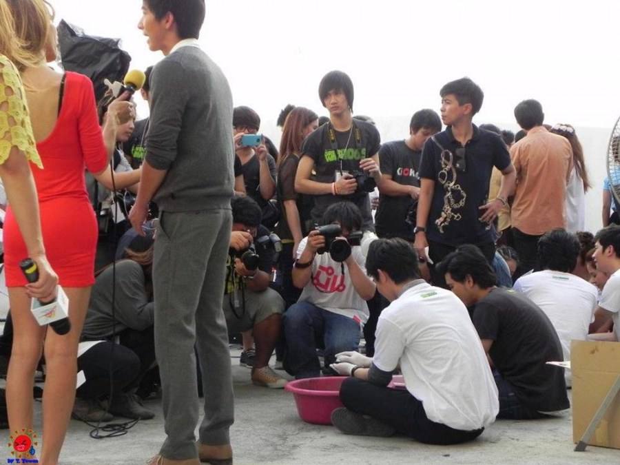 กัน โตโน่ ริท ร่วมปั้นEM Ball @ งานรวมพลคน Do-D