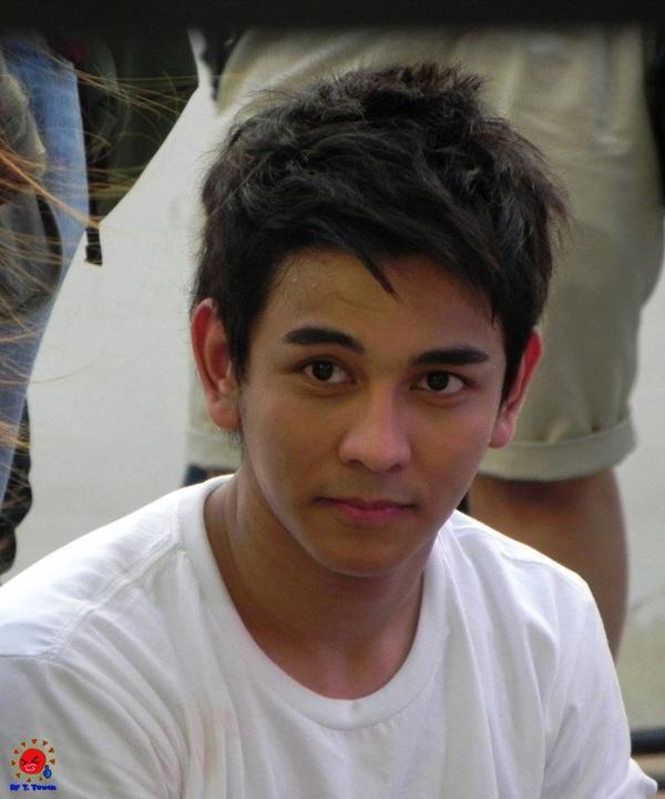 กัน โตโน่ ริท ร่วมปั้นEM Ball @ งานรวมพลคน Do-D