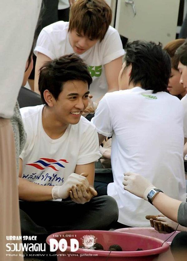 กัน โตโน่ ริท ร่วมปั้นEM Ball @ งานรวมพลคน Do-D