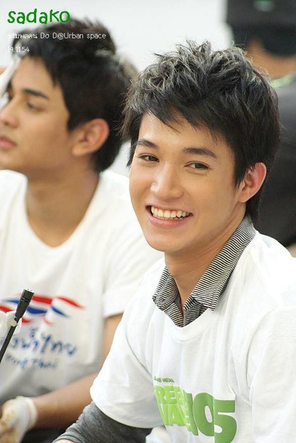 กัน โตโน่ ริท ร่วมปั้นEM Ball @ งานรวมพลคน Do-D