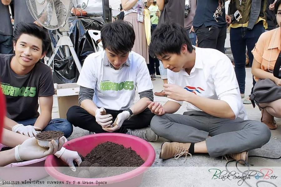 กัน โตโน่ ริท ร่วมปั้นEM Ball @ งานรวมพลคน Do-D