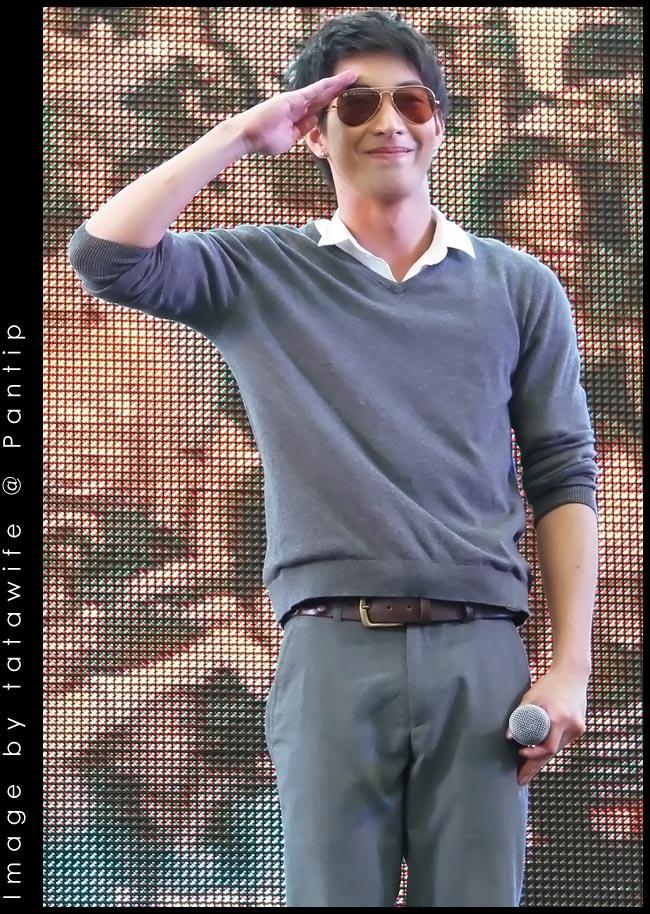 กัน & โตโน่ งานรวมพลคนดูดี @ Urban Space