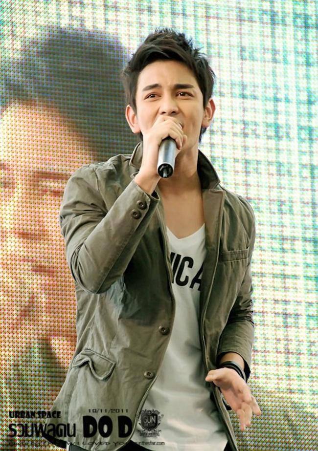 กัน & โตโน่ งานรวมพลคนดูดี @ Urban Space