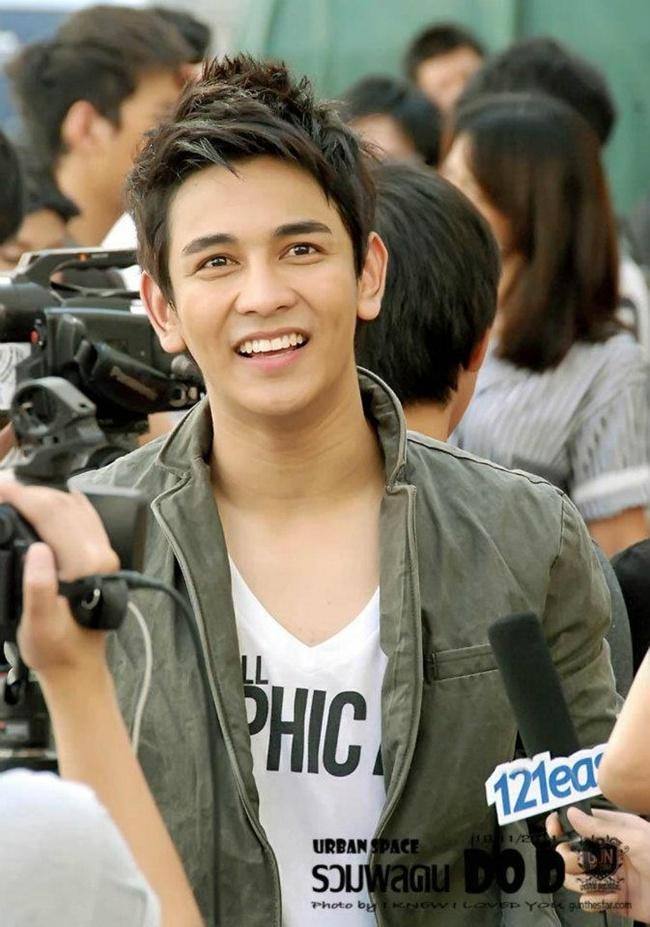 กัน & โตโน่ งานรวมพลคนดูดี @ Urban Space