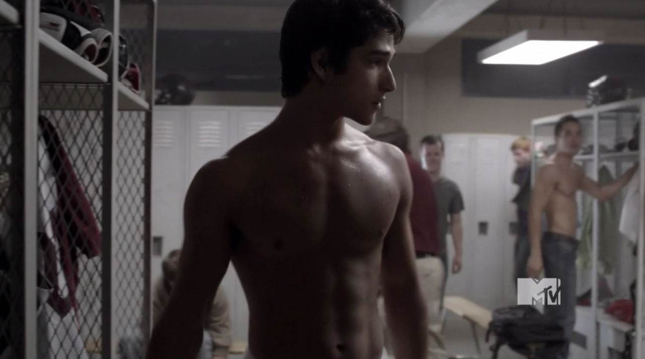 Shirtless Teen Wolf Hunks in Ep 1×10