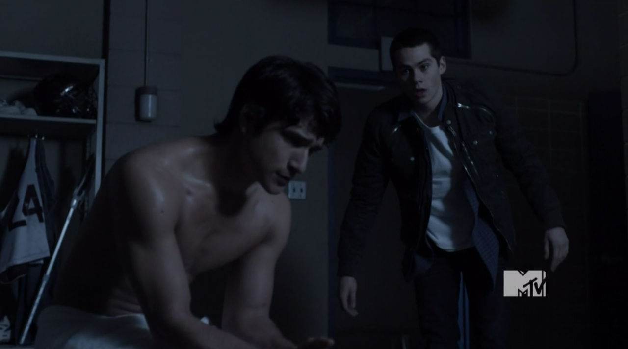 Shirtless Teen Wolf Hunks in Ep 1×10