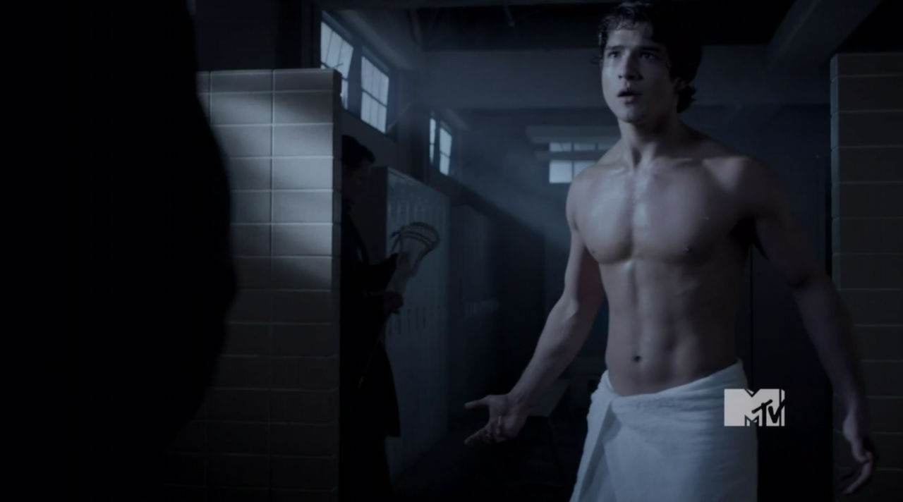 Shirtless Teen Wolf Hunks in Ep 1×10