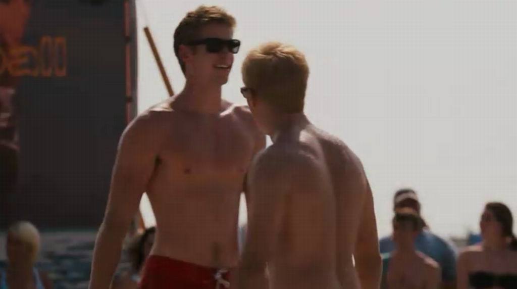 Liam Hemsworth Shirtless in The Last Song