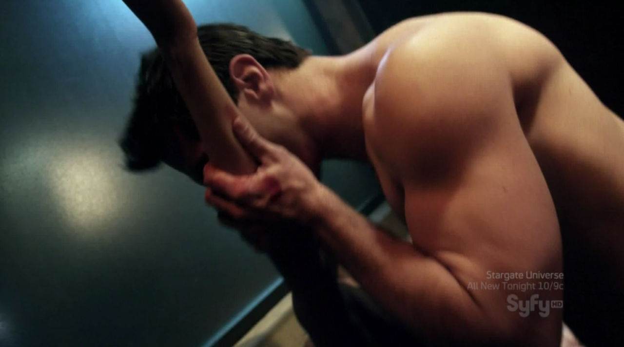 Sam Huntington & Sam Witwer Shirtless in Being Human Ep 1&times;09 and 1&times;10