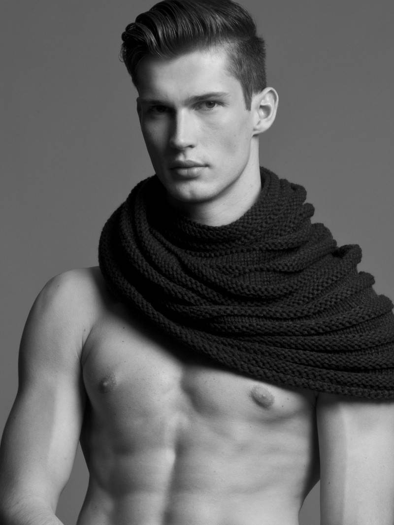 นายแบบ 077