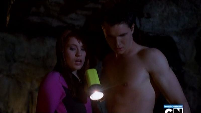 Robbie Amell Shirtless in Scooby-Doo! Curse of the Lake Monster