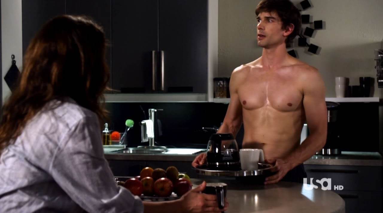 Christopher Gorham, et al Shirtless in Covert Affairs Ep 1&times;09